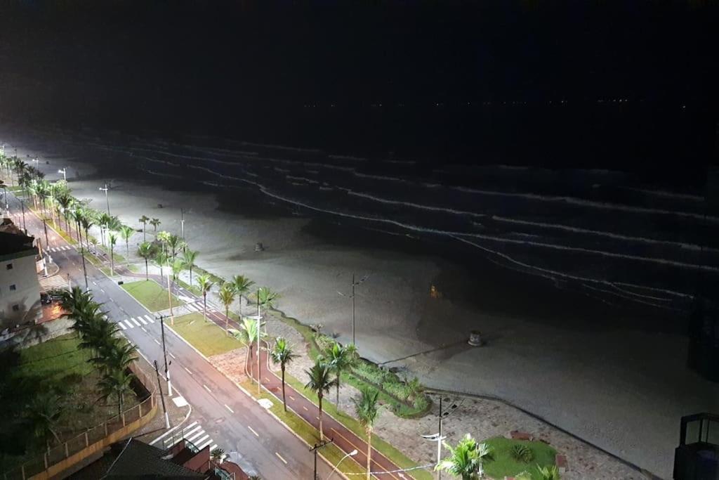 Apartamento Frente Para O Mar 6 Pessoas Com Estacionamento 大普拉亚 外观 照片